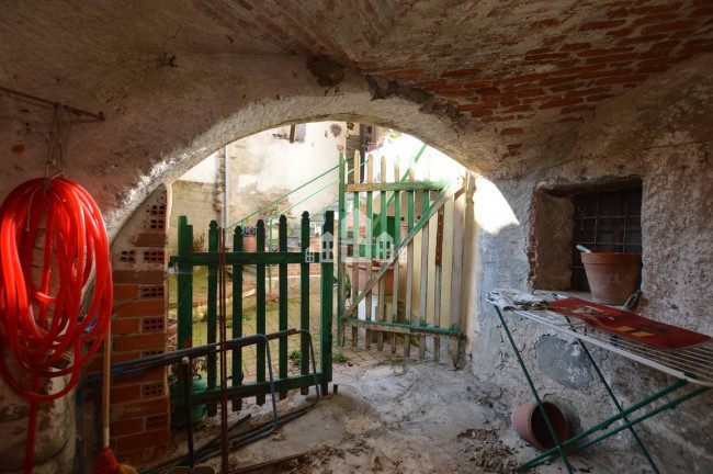 Casa semindipendente in vendita a Issiglio