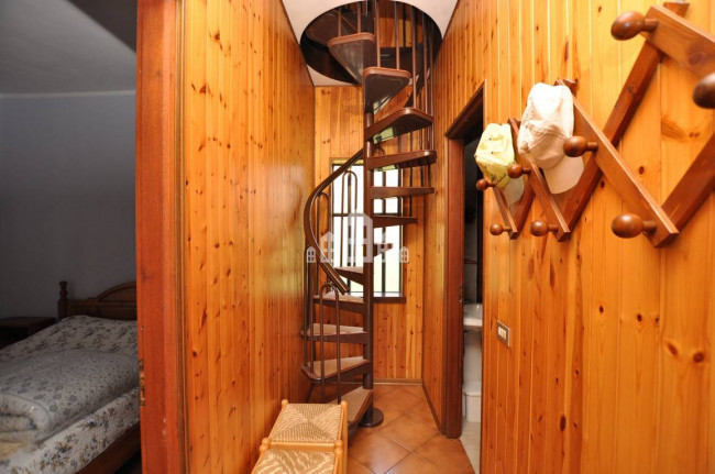 Casa indipendente in vendita a Alpette