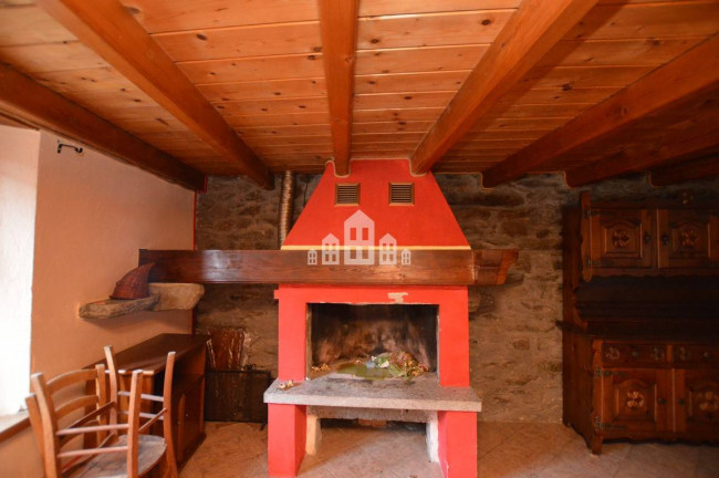 Casa semindipendente in vendita a Arnad