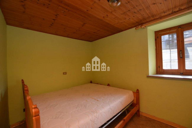 Casa semindipendente in vendita a Arnad