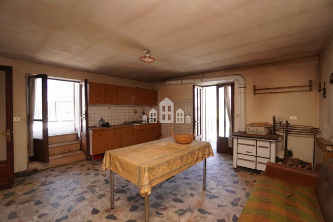 Casa semindipendente in vendita a Locana