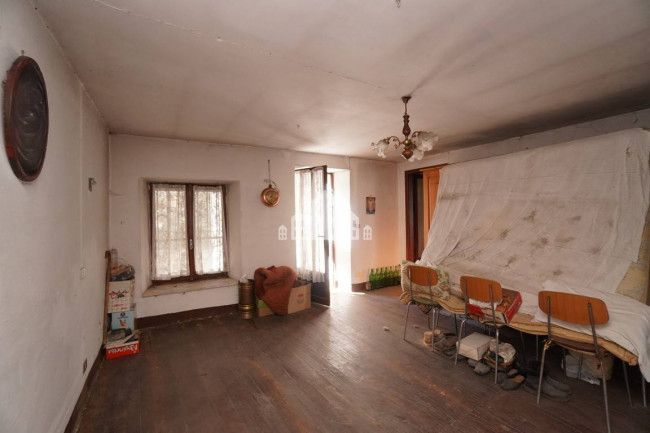 Casa semindipendente in vendita a Locana