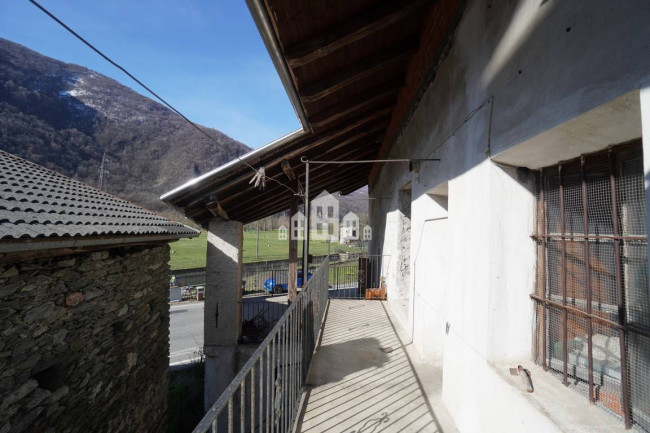 Casa semindipendente in vendita a Locana