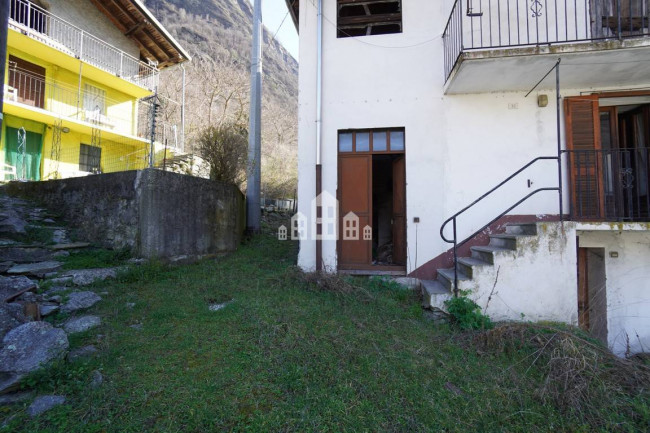 Casa semindipendente in vendita a Locana