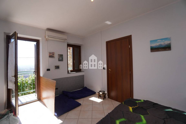 Casa semindipendente in vendita a Chiesanuova