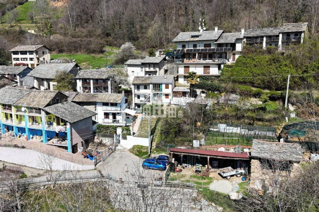 Casa semindipendente in vendita a Chiesanuova