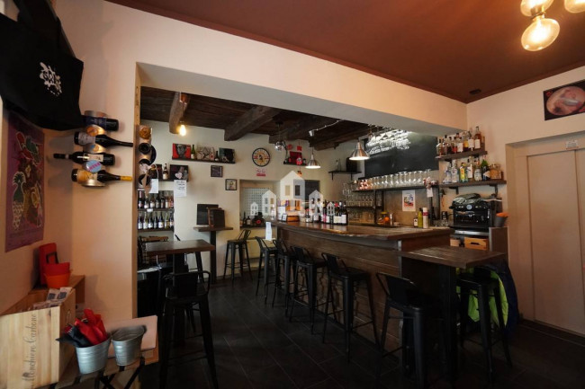 Attività commerciale in vendita a Rivarolo Canavese