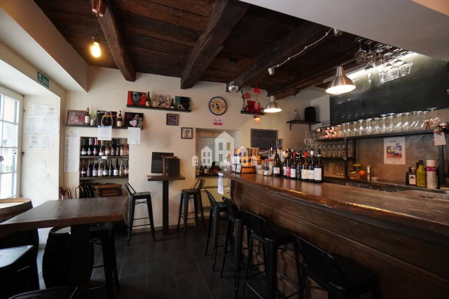 Attività commerciale in vendita a Rivarolo Canavese