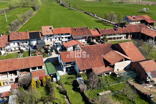 Casa semindipendente in vendita a Rivarolo Canavese