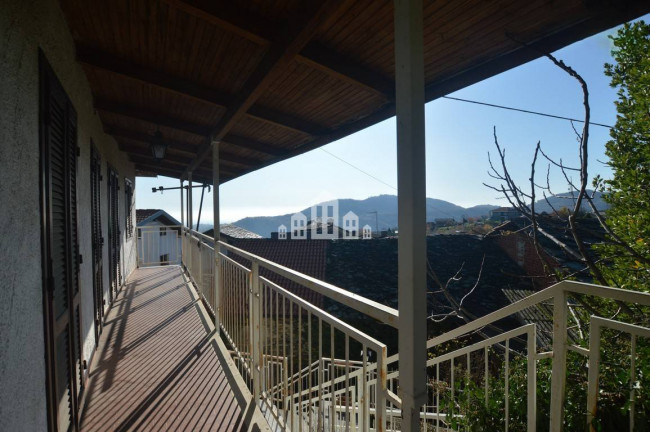 Casa indipendente in vendita a Cuorgnè