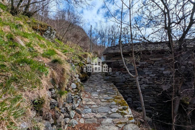 Rustico in vendita a Traversella