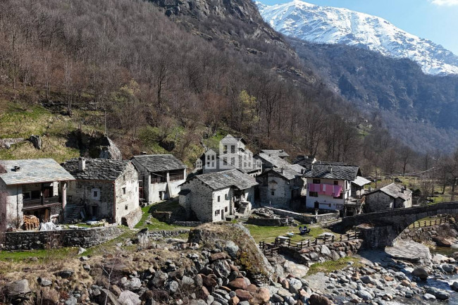 Rustico in vendita a Traversella