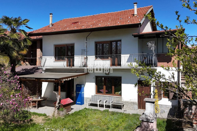 Casa semindipendente in vendita a Agliè