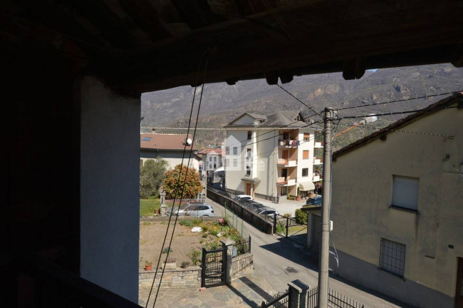 Casa semindipendente in vendita a Quincinetto