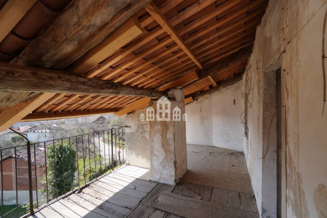 Casa semindipendente in vendita a Cintano