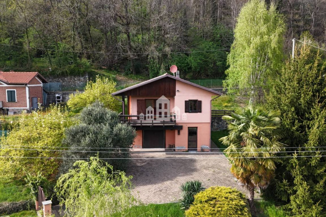 Casa indipendente in vendita a Val di Chy
