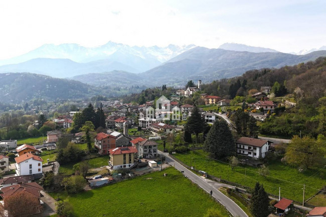 Casa indipendente in vendita a Val di Chy