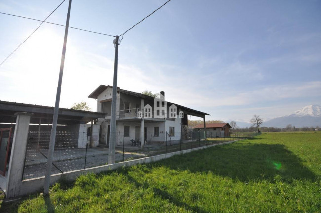 Casa indipendente in vendita a Ozegna