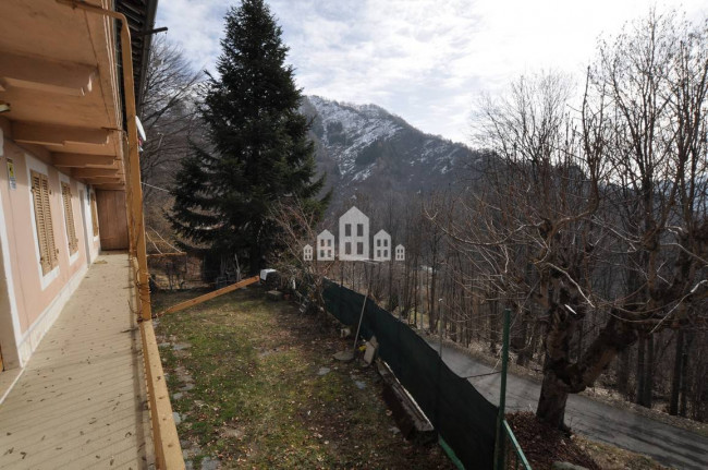 Detached house for sale in Ribordone