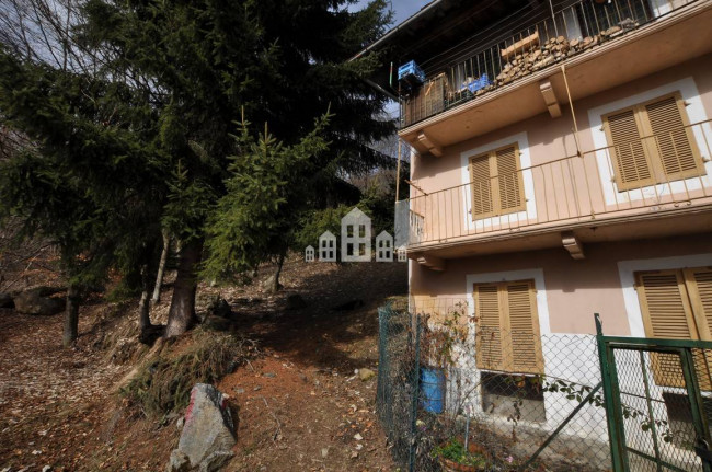 Detached house for sale in Ribordone