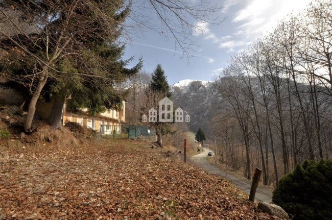 Detached house for sale in Ribordone