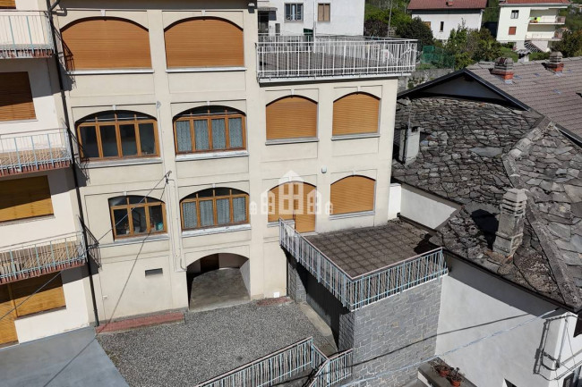 Appartamento in vendita a Andrate