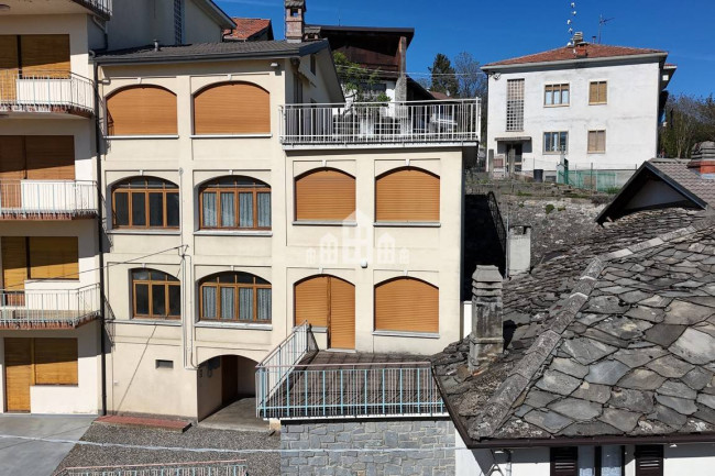 Appartamento in vendita a Andrate