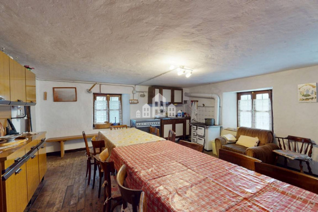 Casa semindipendente in vendita a Noasca
