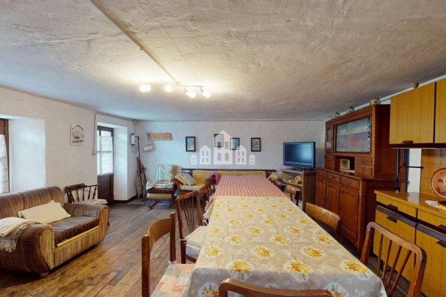 Casa semindipendente in vendita a Noasca