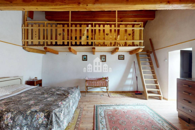 Casa semindipendente in vendita a Noasca