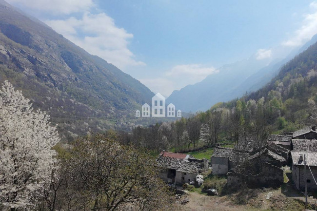 Casa semindipendente in vendita a Noasca