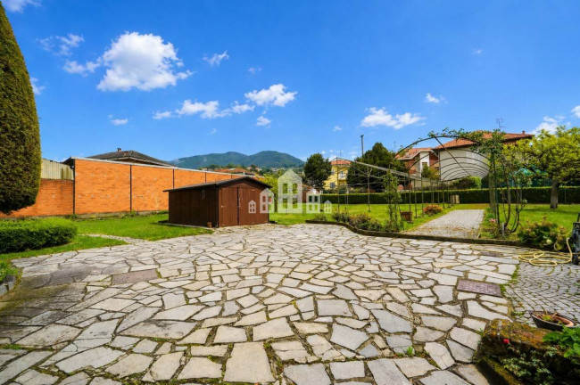 Villa in vendita a Cuorgnè