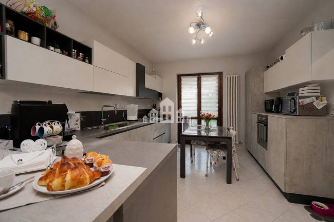 Villa a schiera centrale in vendita a Cuorgnè