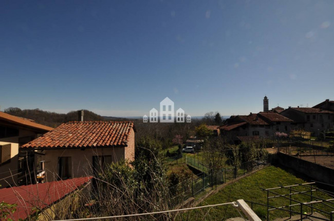 Half-duplex for sale in Castellamonte