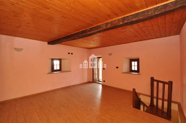 Half-duplex for sale in Cuorgnè