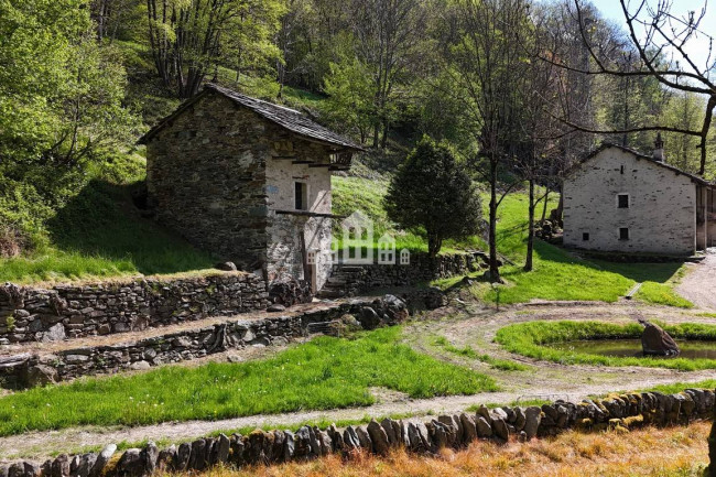 Rustico in vendita a Traversella