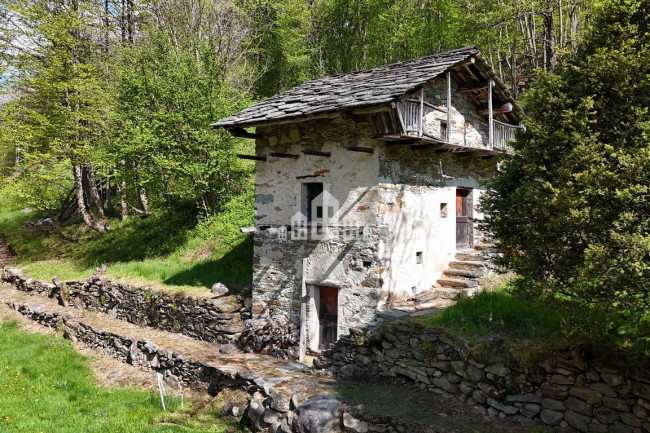 Rustico in vendita a Traversella