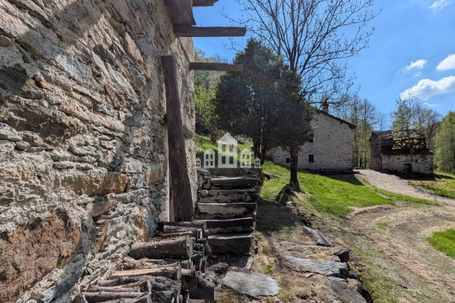 Rustico in vendita a Traversella