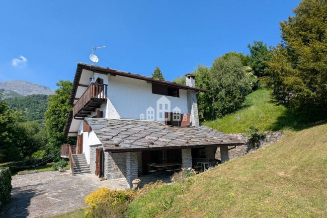 Villa in vendita a Valchiusa