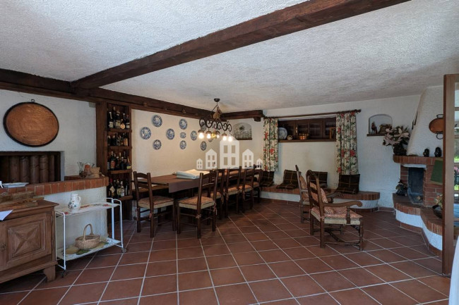 Villa in vendita a Valchiusa