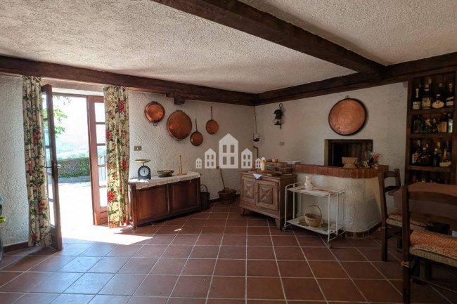 Villa in vendita a Valchiusa