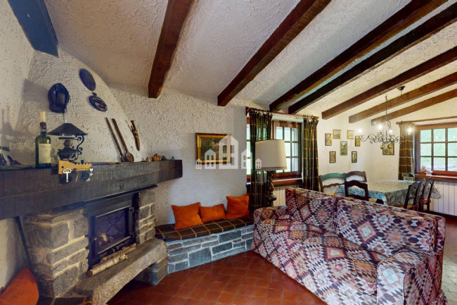 Villa in vendita a Valchiusa