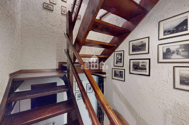 Villa in vendita a Valchiusa