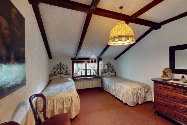 Villa in vendita a Valchiusa