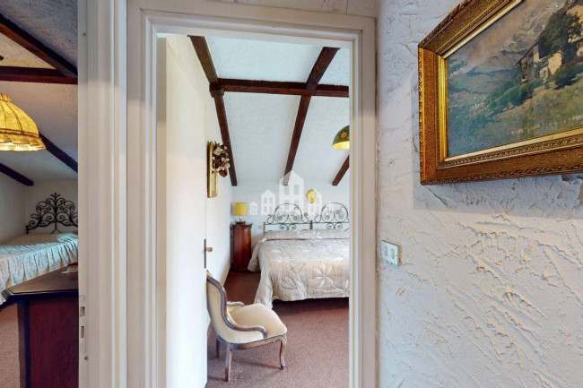 Villa in vendita a Valchiusa