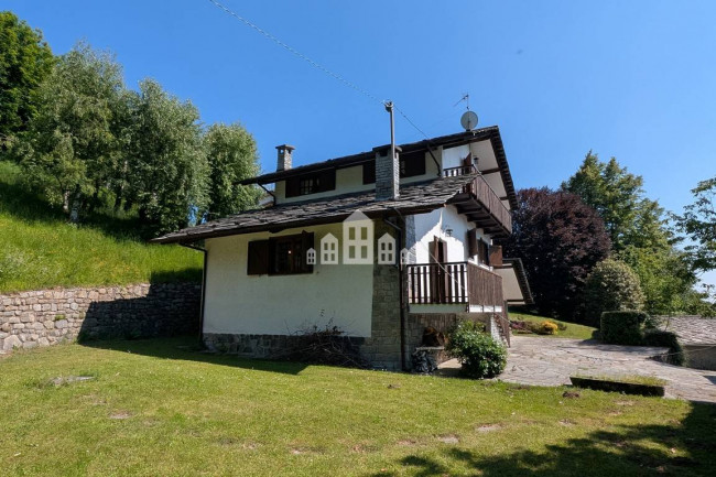 Villa in vendita a Valchiusa