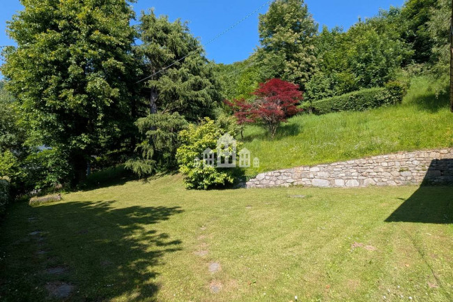 Villa in vendita a Valchiusa