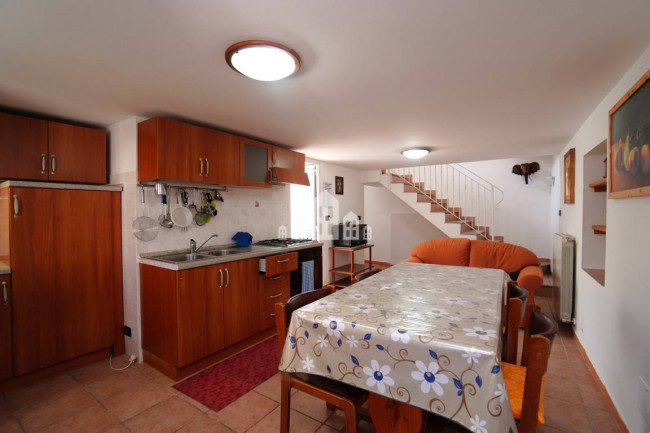 Casa semindipendente in vendita a Alpette