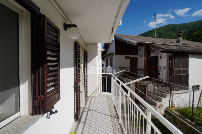 Casa semindipendente in vendita a Alpette