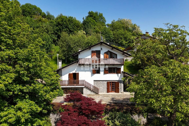 Villa in vendita a Valchiusa